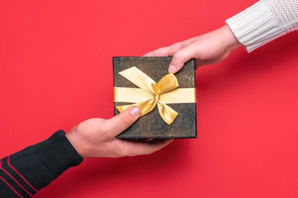 Getting LASIK as a Gift: Why More People Are Gifting Vision in 2025 featured image