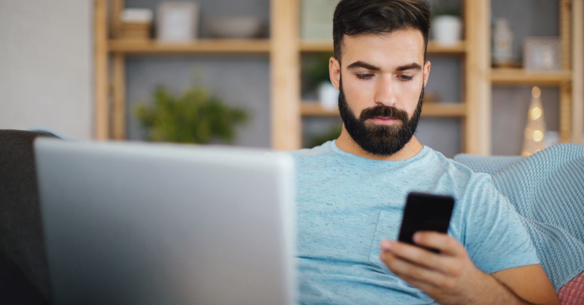 How Blue Light and Screen Time Affect Healing After LASIK thumbnail